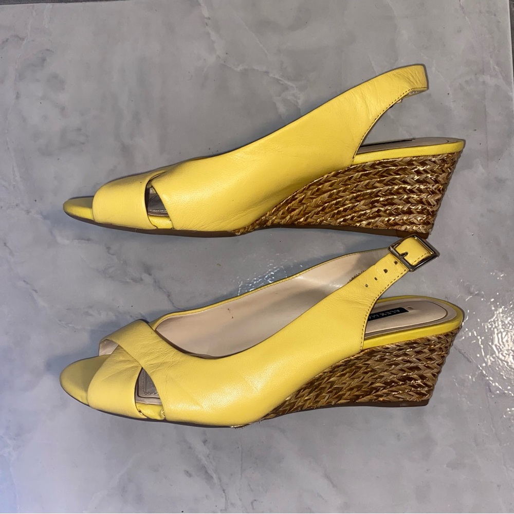 Yellow Wedges - Picture 2 of 5